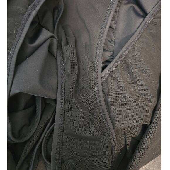 Torrid Black One Piece Rouch Front Underwire Women's Bathing Suit 3 - 3X - Picture 4 of 7